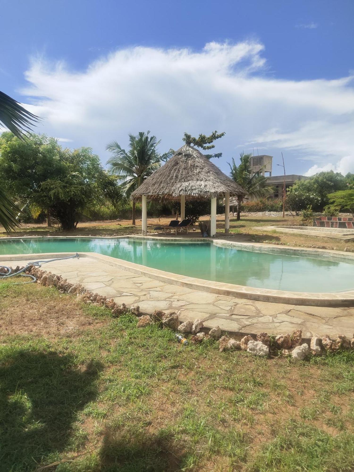 Sagwe Riviera Diani, Kenya Villa