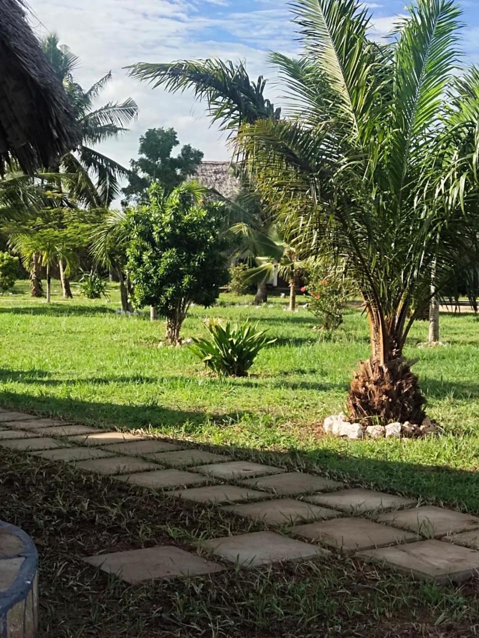 Sagwe Riviera Diani, Kenya Villa