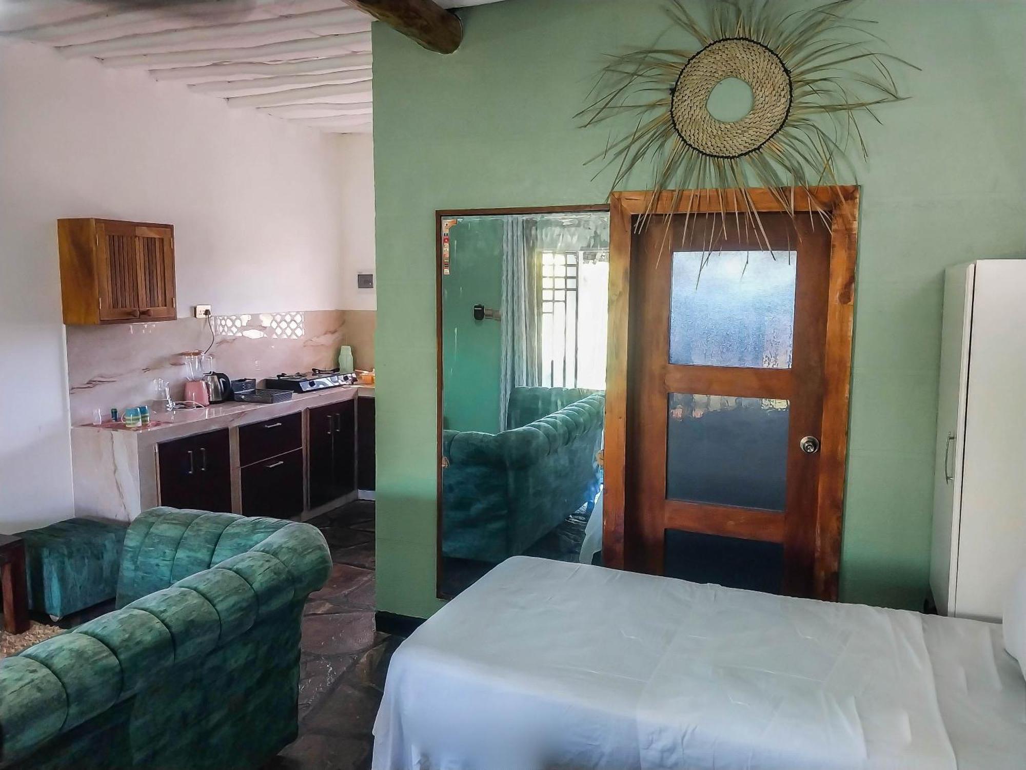 Villa Sagwe Riviera Diani, Kenya