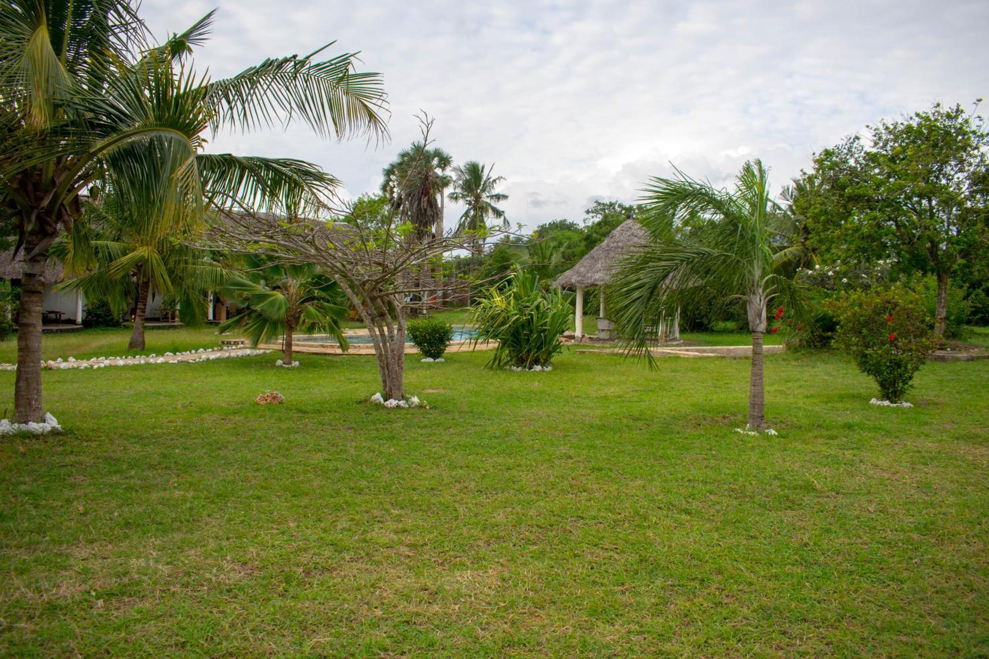 Sagwe Riviera Diani, Kenya * Diani Beach
