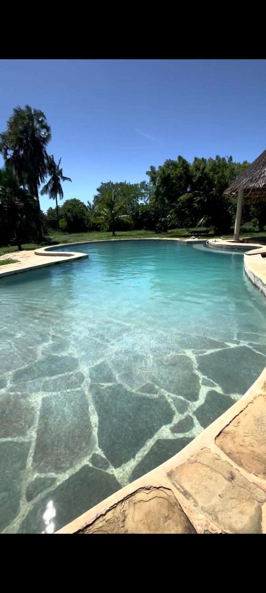 Villa Sagwe Riviera Diani, Kenya